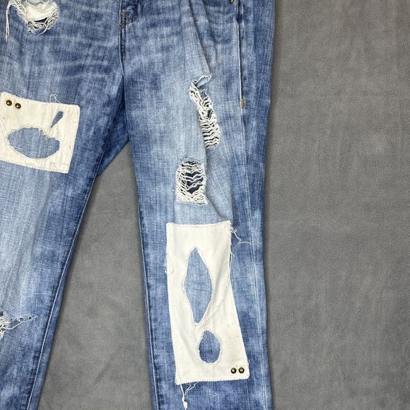 True Religion Cameron‎ Slim Boyfriend Patch Jeans Womens 29 Studded Distressed - Picture 4 of 16